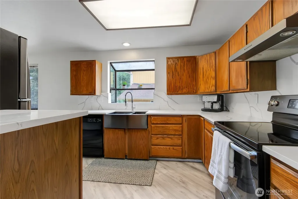 9715 110th Street Ct SW Lakewood WA 98498