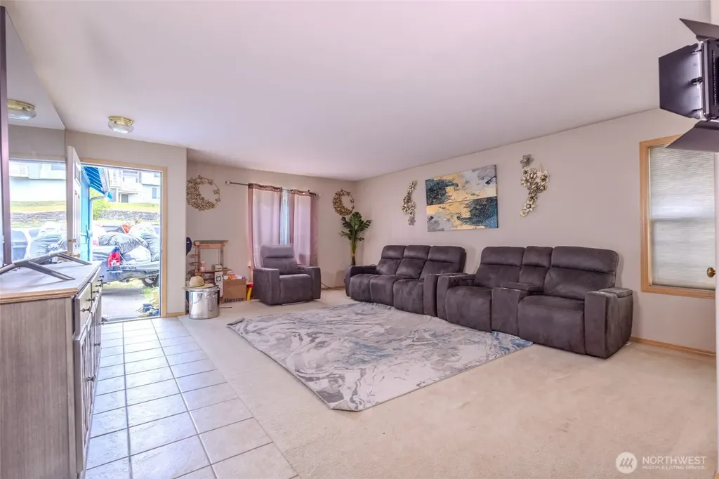 1305 Browns Point Boulevard Tacoma WA 98422