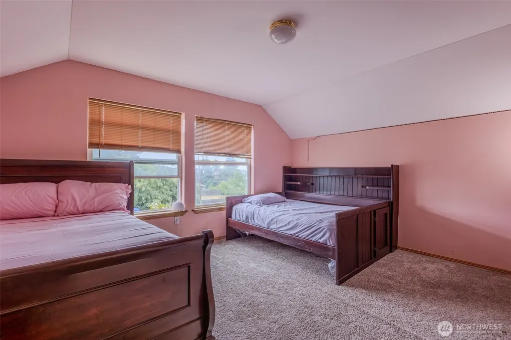 1305 Browns Point Boulevard Tacoma WA 98422