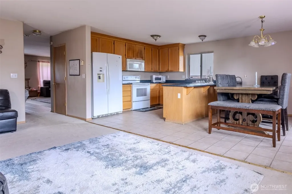 1305 Browns Point Boulevard Tacoma WA 98422