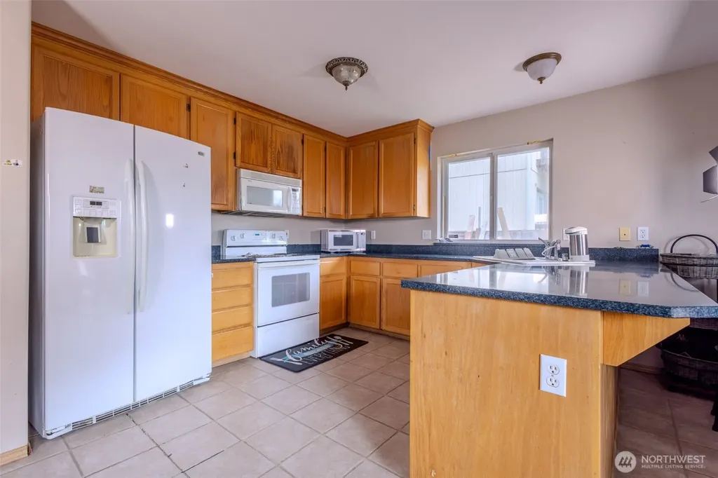 1305 Browns Point Boulevard Tacoma WA 98422
