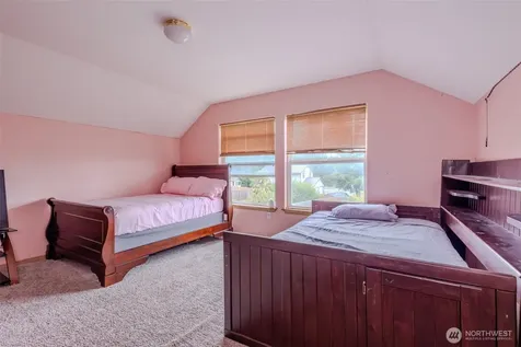 1305 Browns Point Boulevard Tacoma WA 98422
