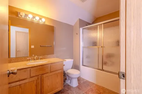1305 Browns Point Boulevard Tacoma WA 98422
