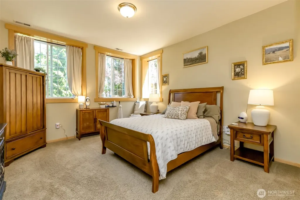 7607 46th Street NW Gig Harbor WA 98335