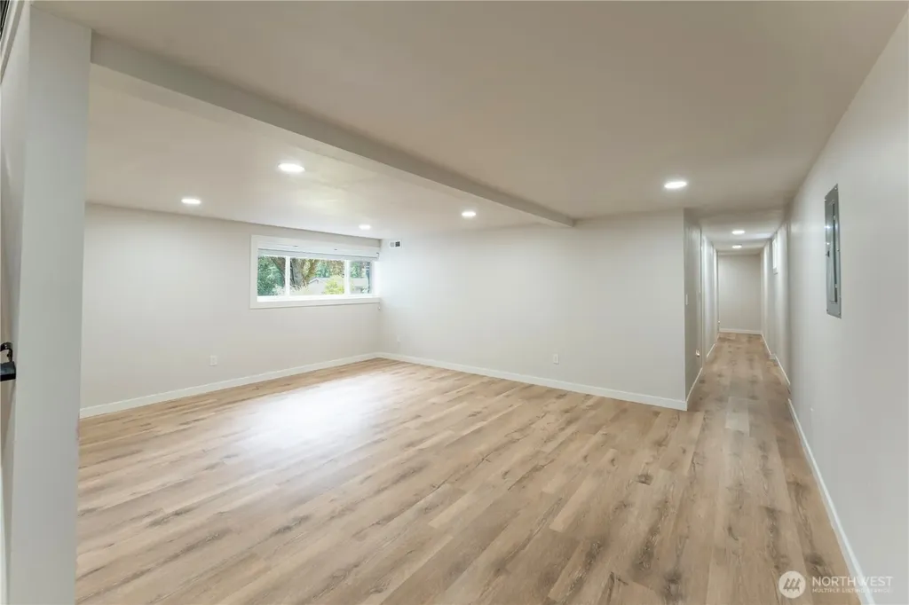 607 244th Street SW Bothell WA 98021