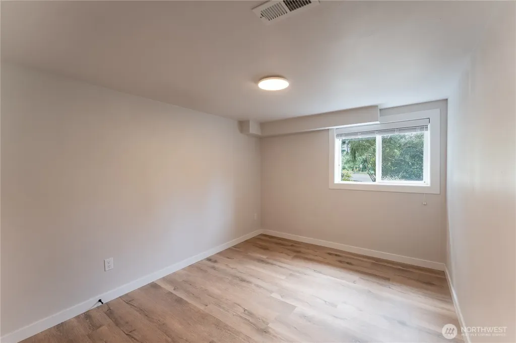 607 244th Street SW Bothell WA 98021