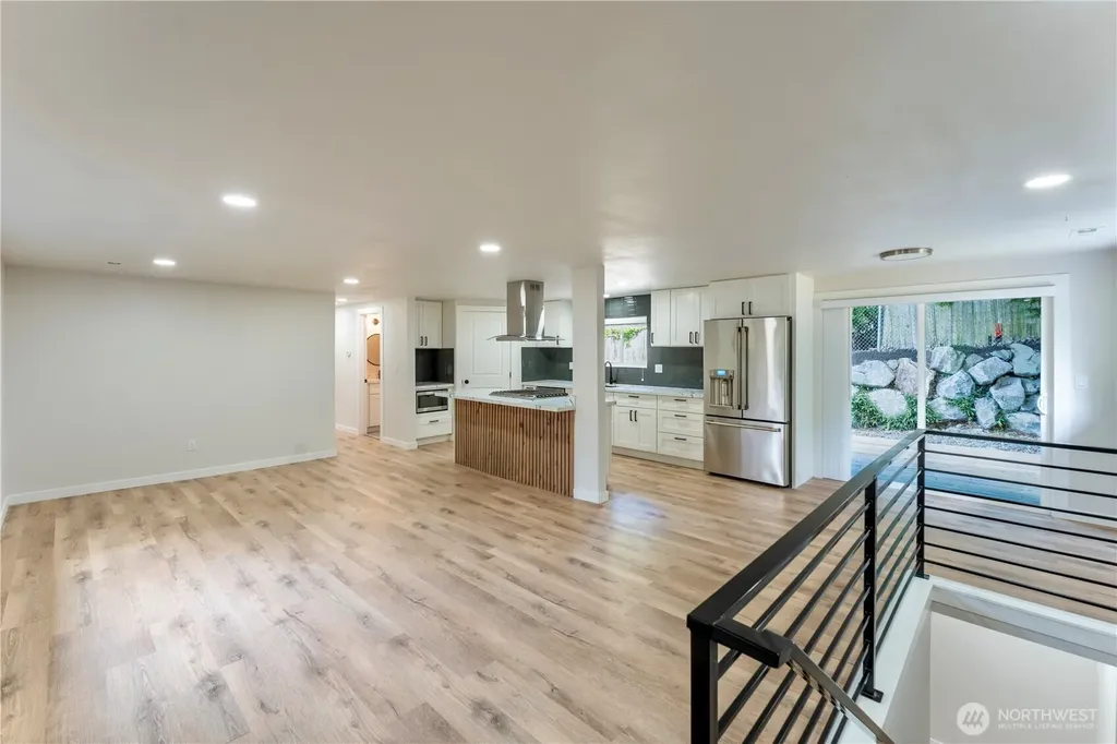 607 244th Street SW Bothell WA 98021