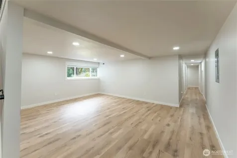 607 244th Street SW Bothell WA 98021