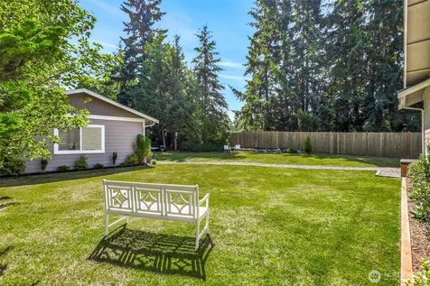 10803 62nd Avenue E Puyallup WA 98373