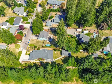 10803 62nd Avenue E Puyallup WA 98373