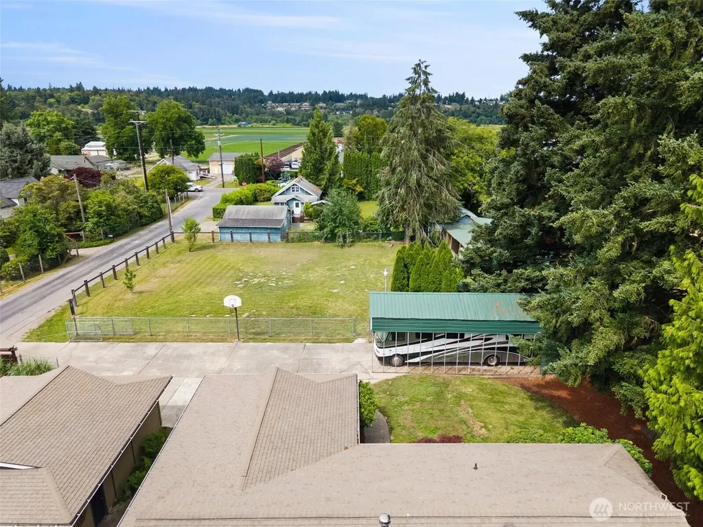 6717 56th Street E Puyallup WA 98371