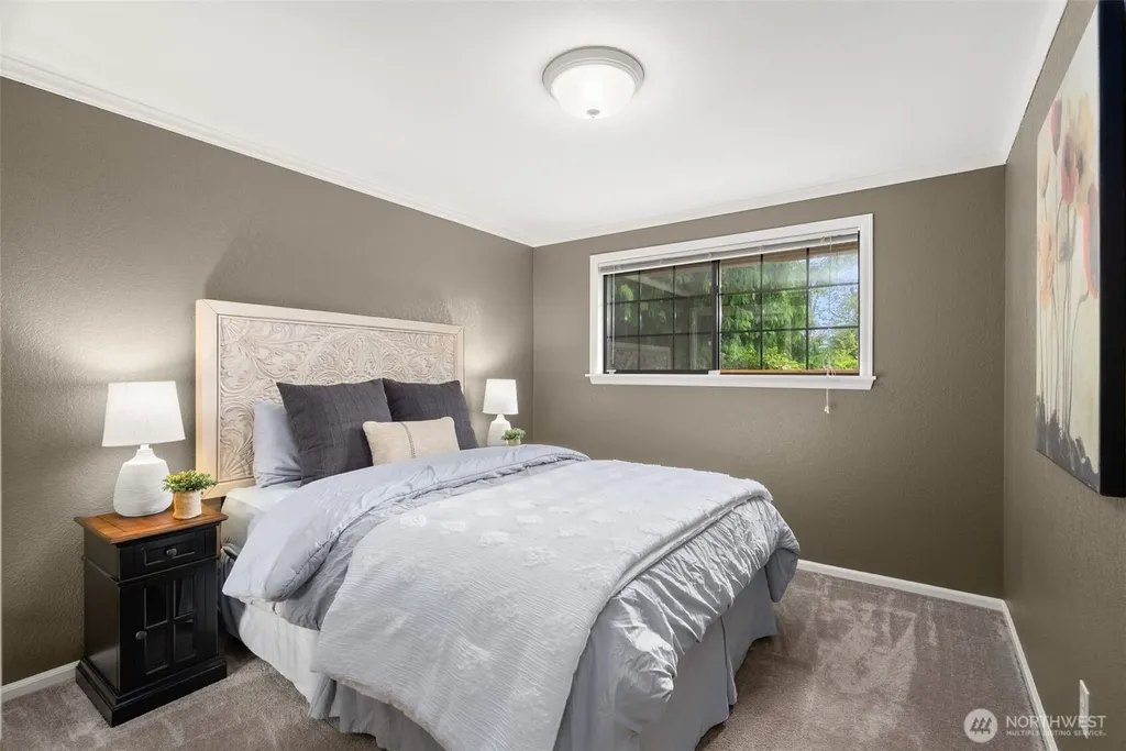 6717 56th Street E Puyallup WA 98371
