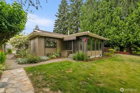 6717 56th Street E Puyallup WA 98371
