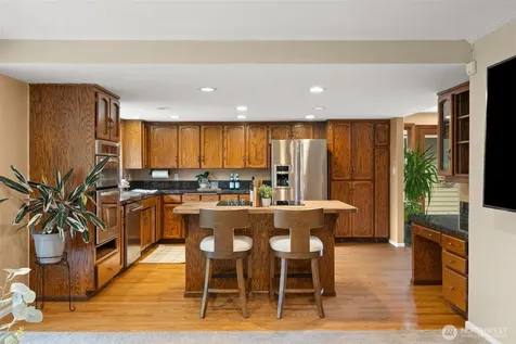 6717 56th Street E Puyallup WA 98371