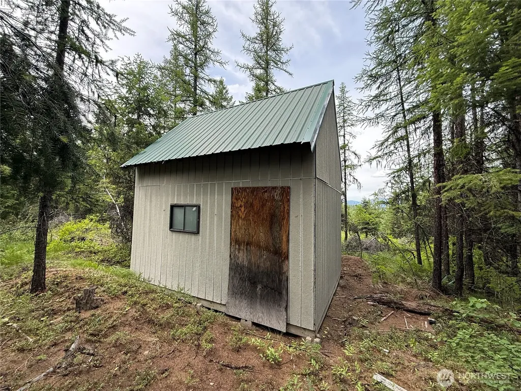 0 Mule Deer Road Republic WA 99166