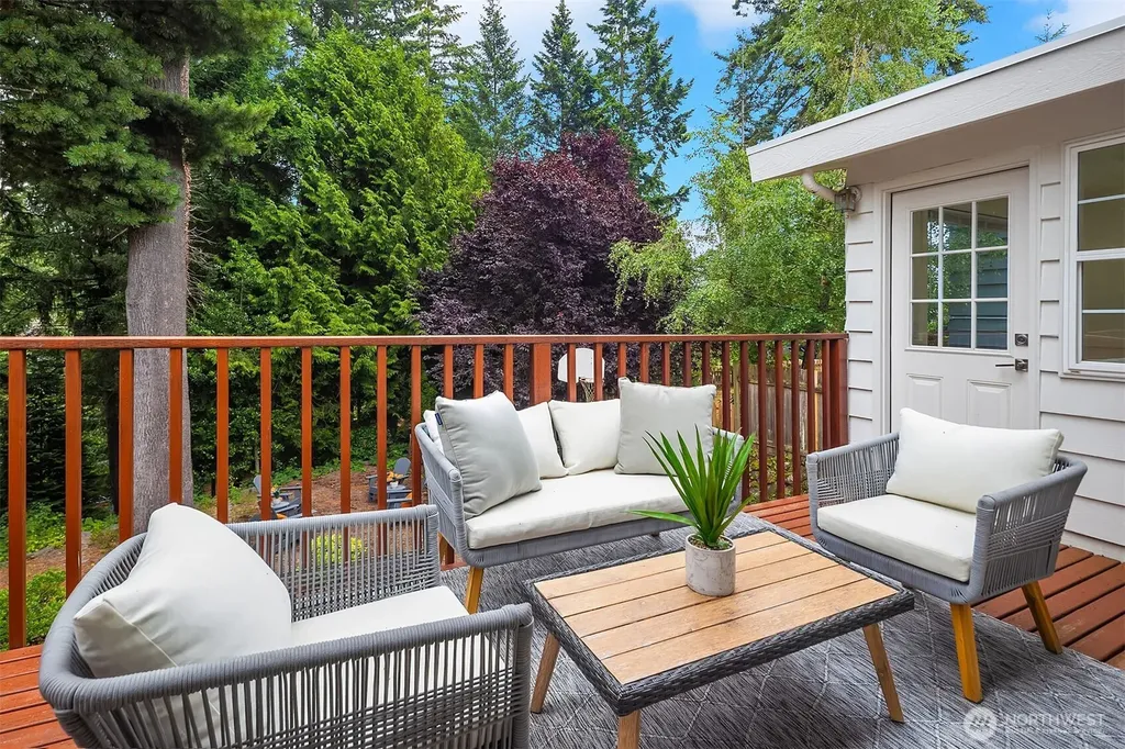 16110 Evanston Avenue N Shoreline WA 98133