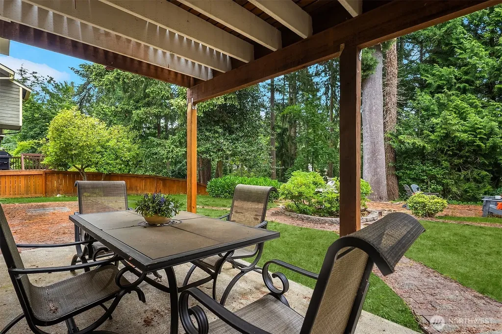 16110 Evanston Avenue N Shoreline WA 98133