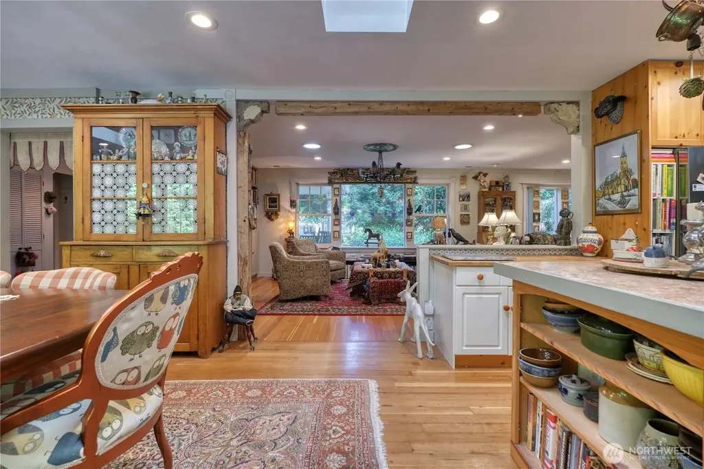 1664 Seymour Place Point Roberts WA 98281