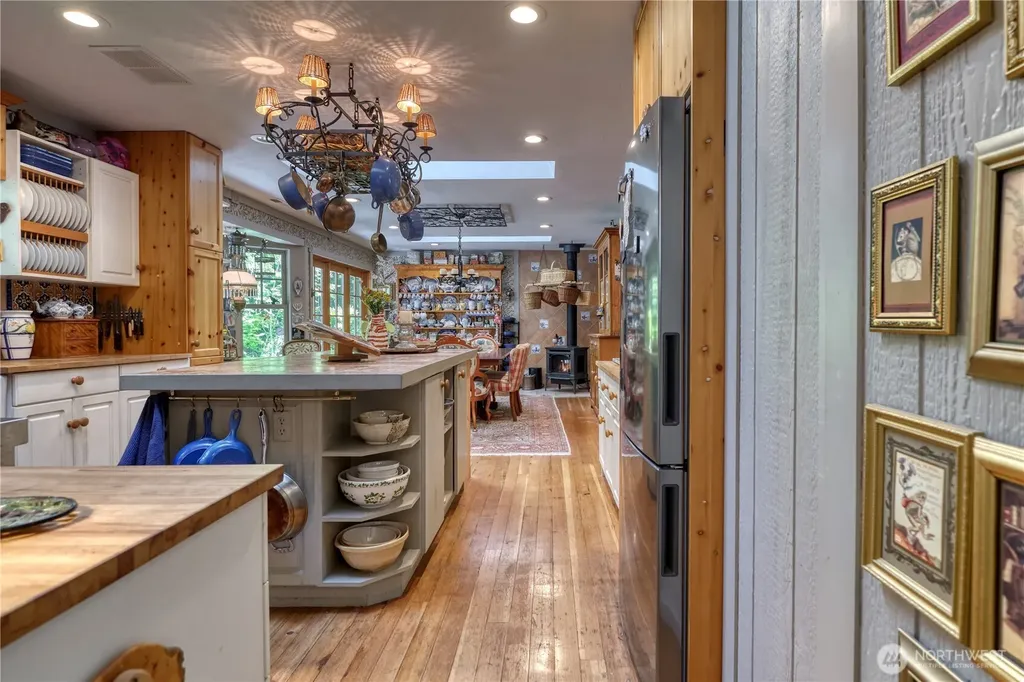 1664 Seymour Place Point Roberts WA 98281