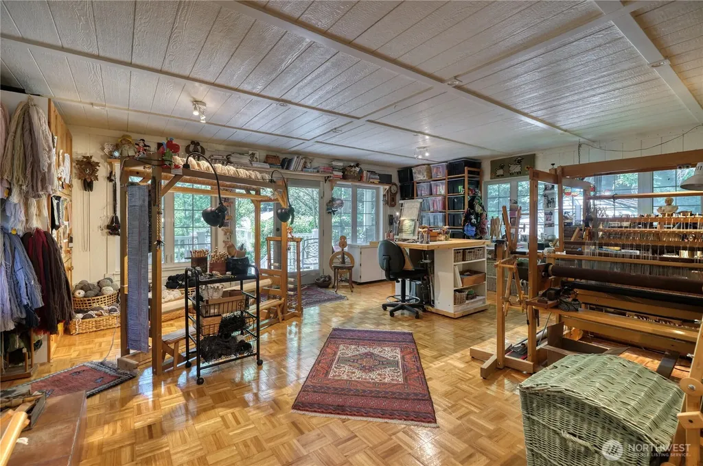 1664 Seymour Place Point Roberts WA 98281