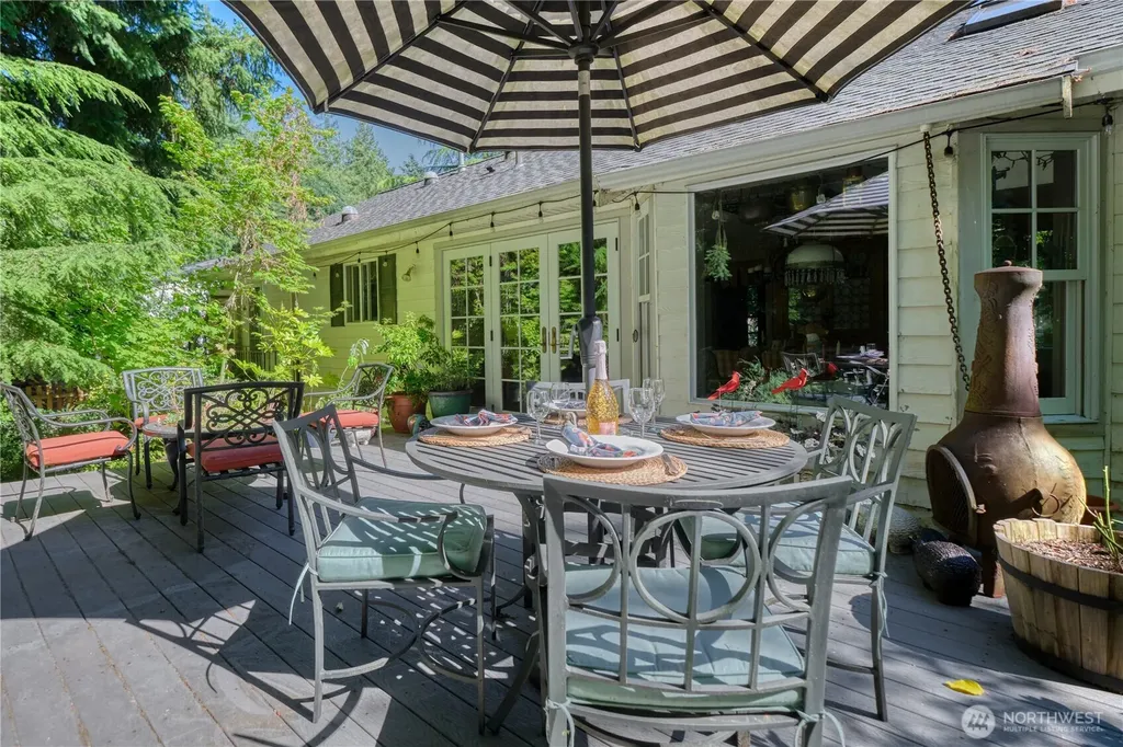 1664 Seymour Place Point Roberts WA 98281