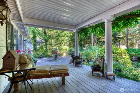 1664 Seymour Place Point Roberts WA 98281