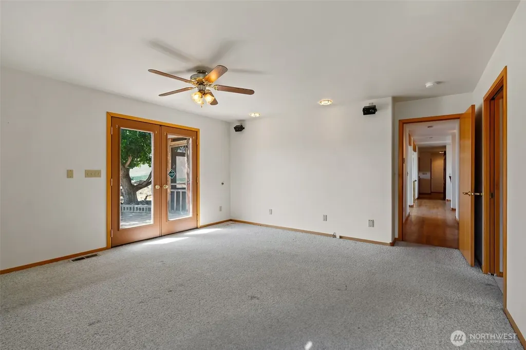 723 Burbank Creek Road Yakima WA 98901