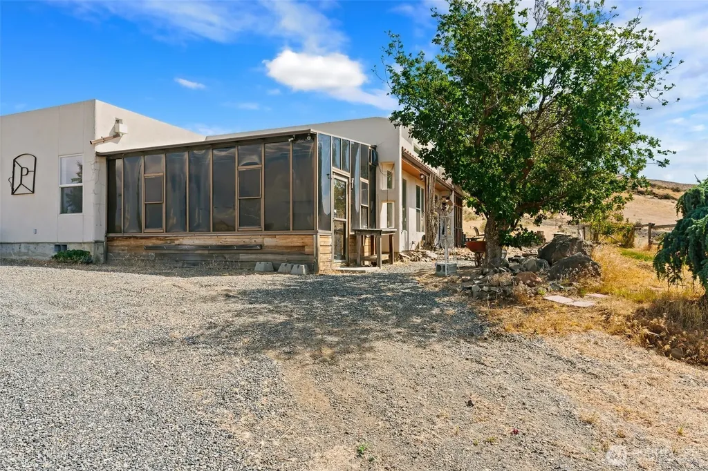 723 Burbank Creek Road Yakima WA 98901