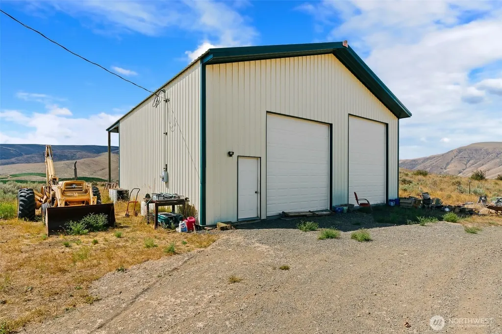 723 Burbank Creek Road Yakima WA 98901
