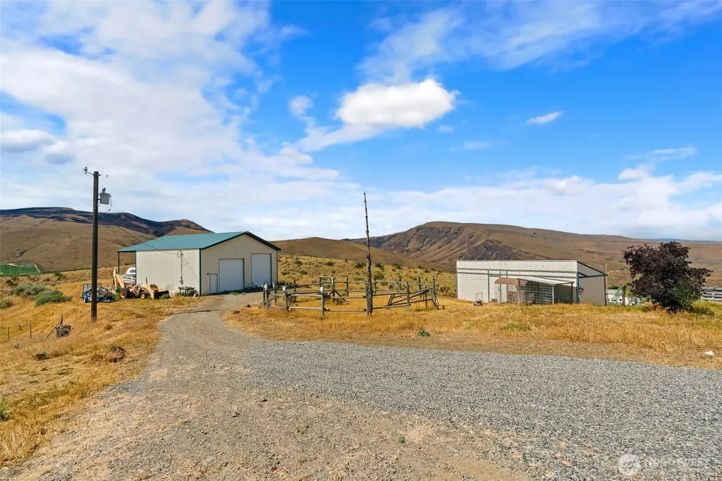 723 Burbank Creek Road Yakima WA 98901