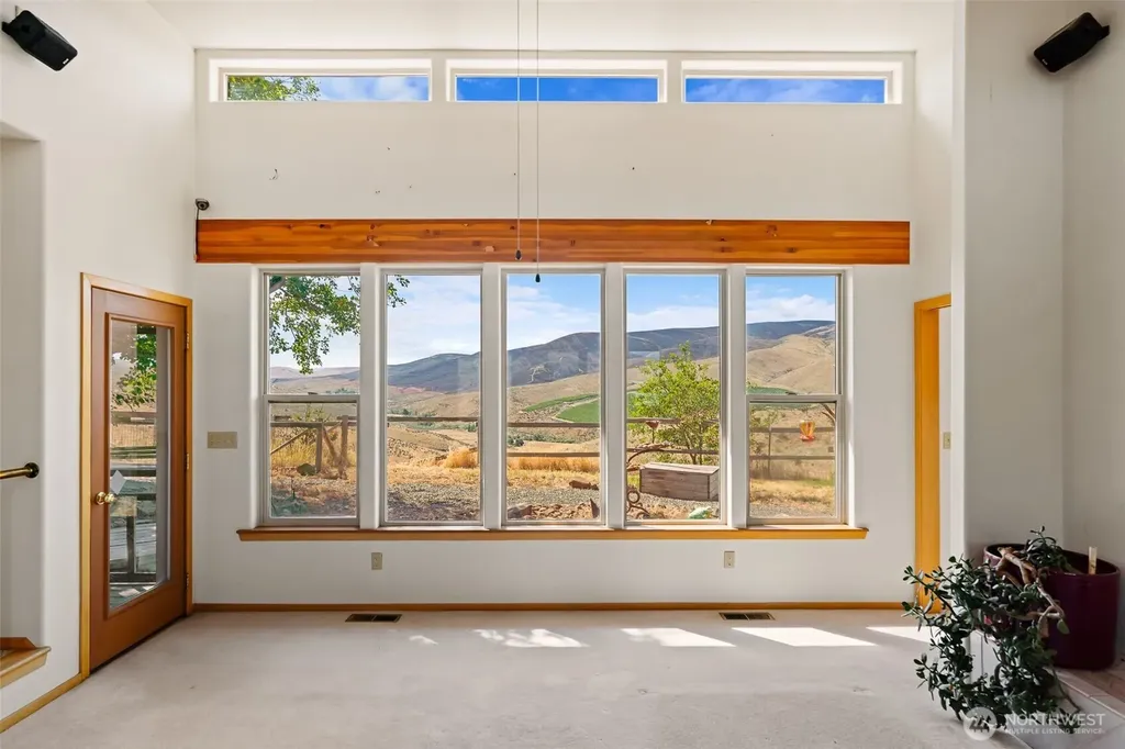 723 Burbank Creek Road Yakima WA 98901