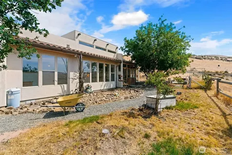 723 Burbank Creek Road Yakima WA 98901