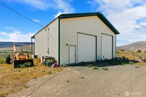723 Burbank Creek Road Yakima WA 98901