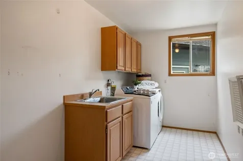 28014 180th Avenue SE Kent WA 98042