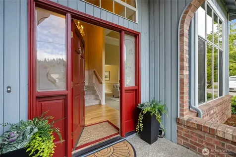 28014 180th Avenue SE Kent WA 98042