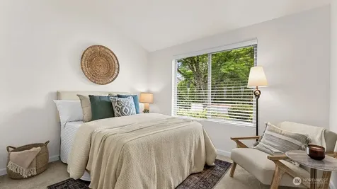 15964 NE 15th Street Bellevue WA 98008