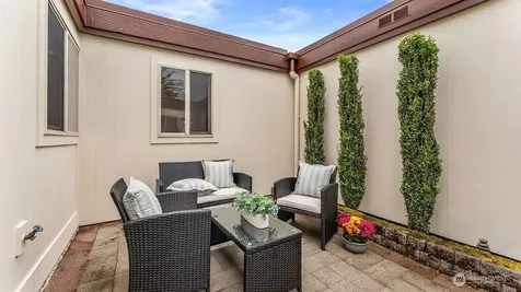 15964 NE 15th Street Bellevue WA 98008