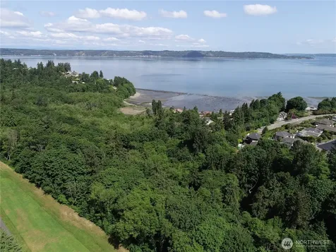 3911 SW Dash Point Road Federal Way WA 98023