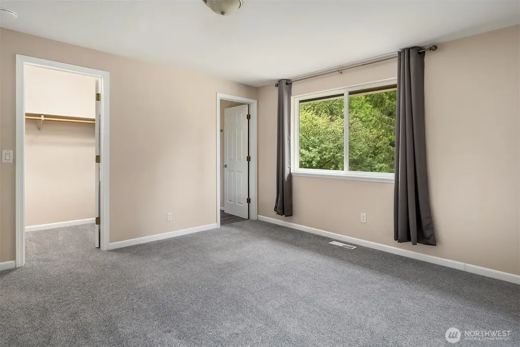12219 128th Street Court E Puyallup WA 98374