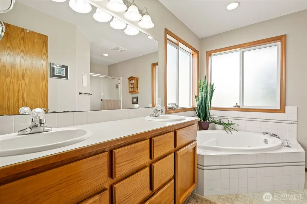 8232 Snohomish Road Blaine WA 98230