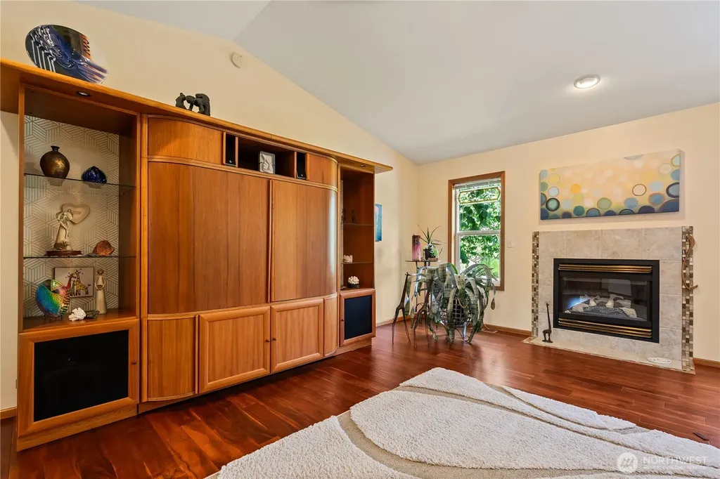 8232 Snohomish Road Blaine WA 98230