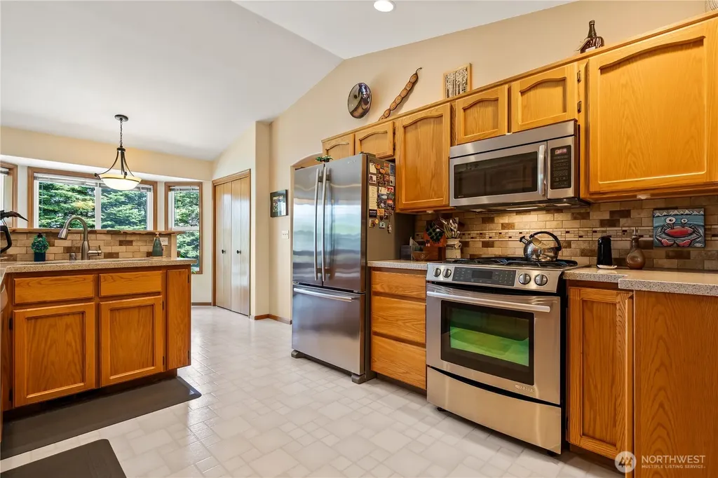 8232 Snohomish Road Blaine WA 98230