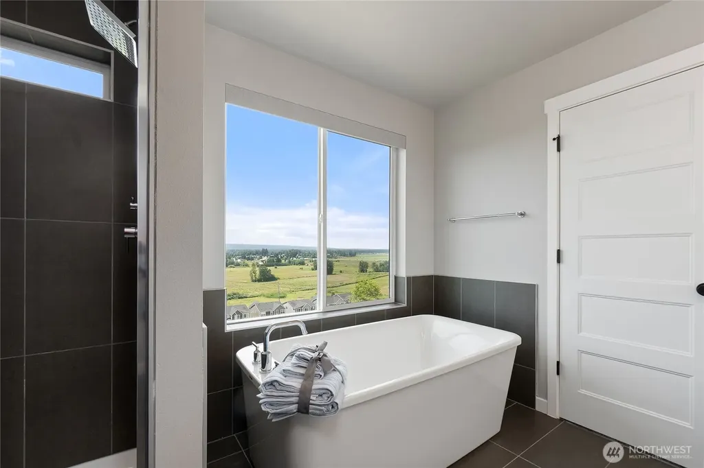 7817 92nd Place NE Marysville WA 98270