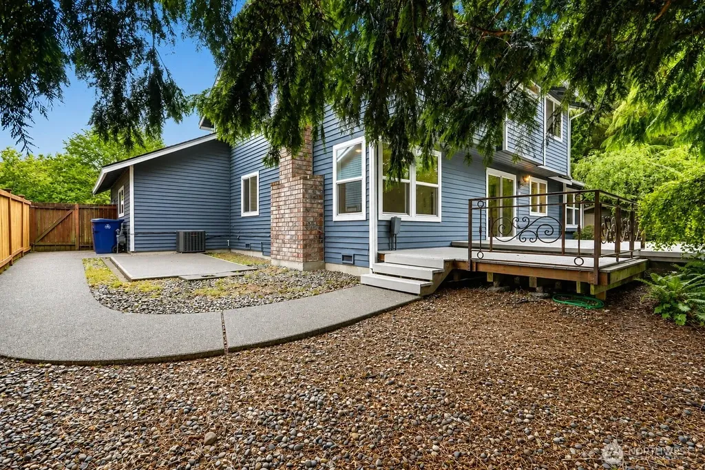 18205 150th Avenue SE Renton WA 98058