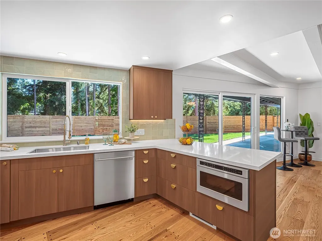 9616 242nd Place SW Edmonds WA 98020