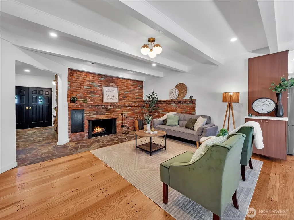 9616 242nd Place SW Edmonds WA 98020