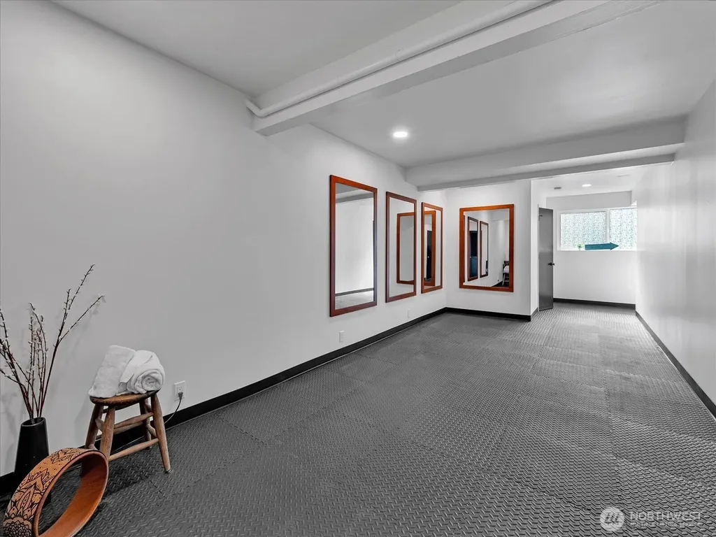 9616 242nd Place SW Edmonds WA 98020