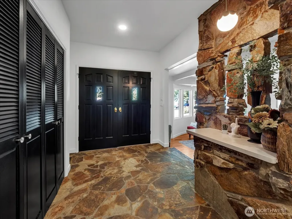 9616 242nd Place SW Edmonds WA 98020