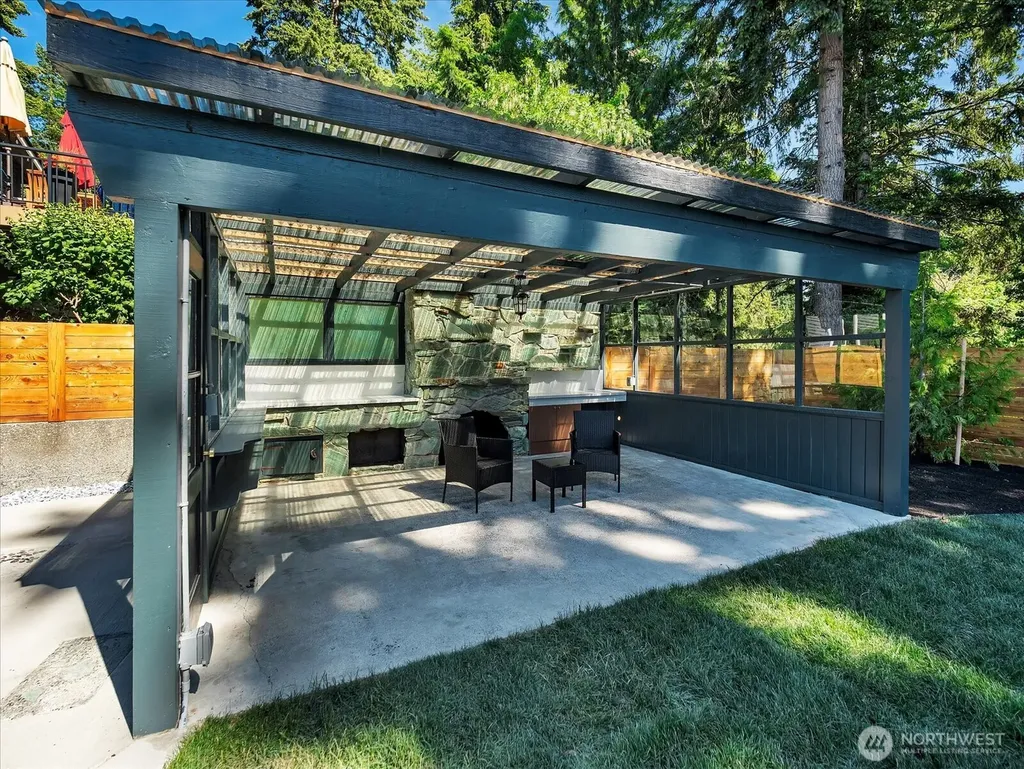 9616 242nd Place SW Edmonds WA 98020
