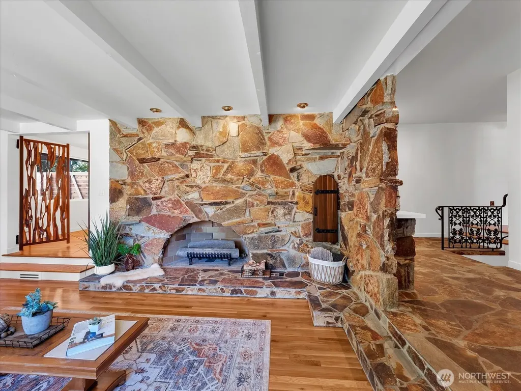 9616 242nd Place SW Edmonds WA 98020